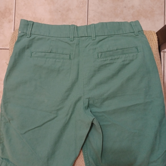 KHAKIS BY GAP SHORTS - Picture 2 of 4